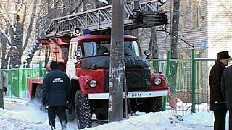В подвале пятиэтажки на улице Варейкиса загорелась сауна