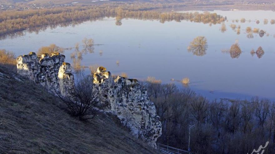 Жительница Воронежа поделилась эффектными фото затопленного Дивногорья