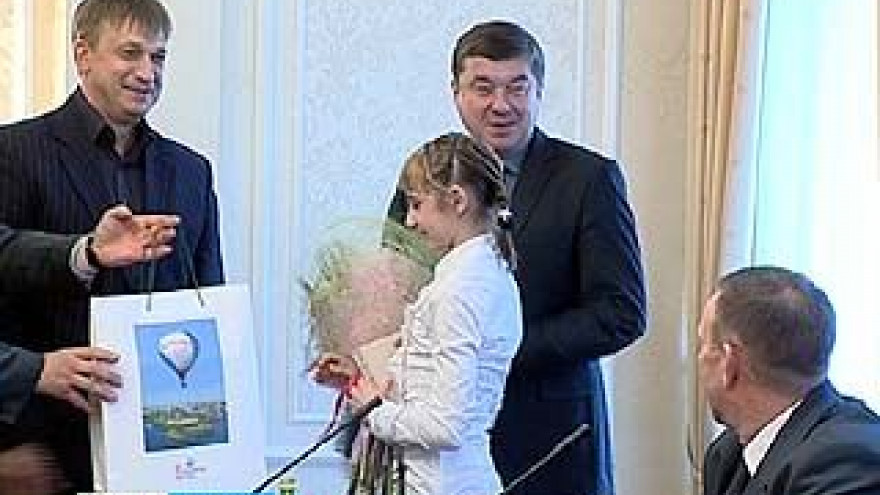 Сергей Колиух встретился с титулованными воронежскими гимнастками