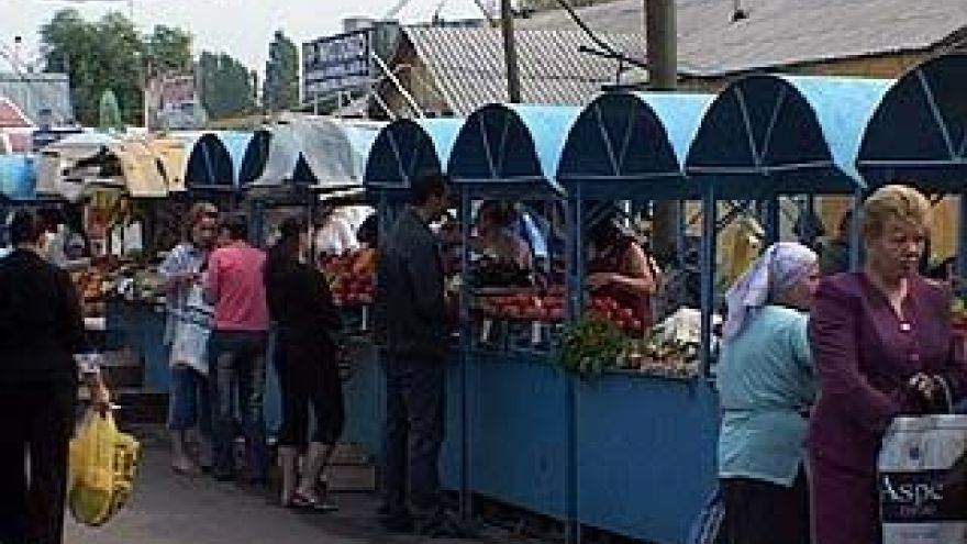 Мини-рынок на ул. Полины Осипенко закроют