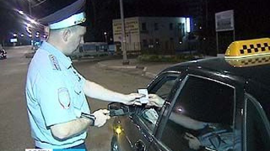 Водителей в суд, авто - на штрафстоянку. Полиция задержала почти 70 нелегалов за рулём