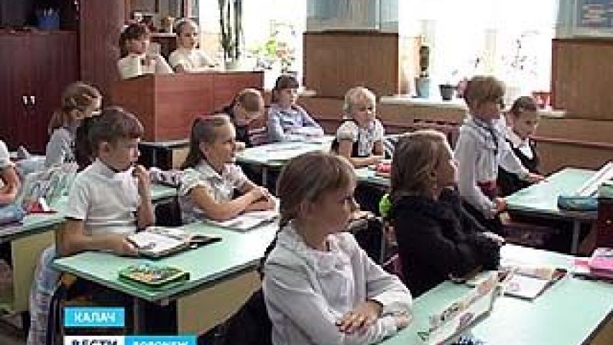 Калачеевские третьеклассницы учатся отдельно от мальчиков