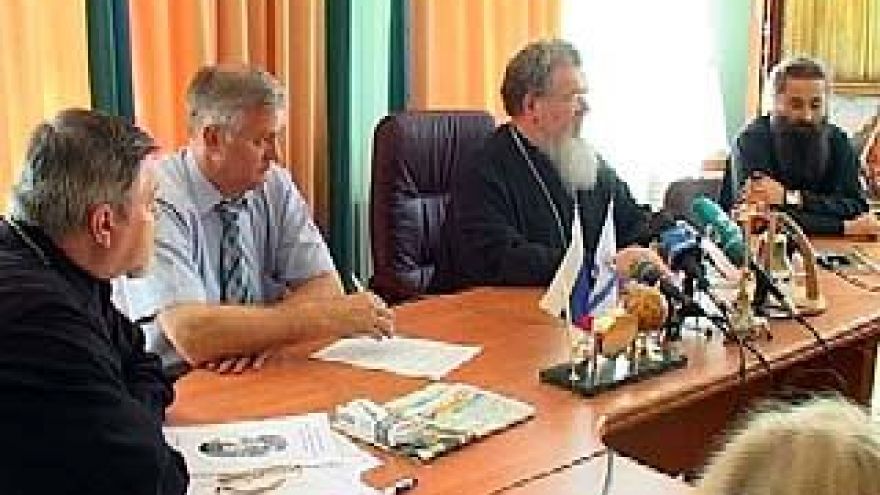 Митрополит Сергий и Владимир Кобяшев встретились с журналистами