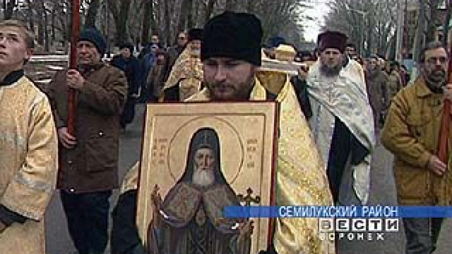 Крестный ход с мощами святителя Митрофана встретят в Репьевке