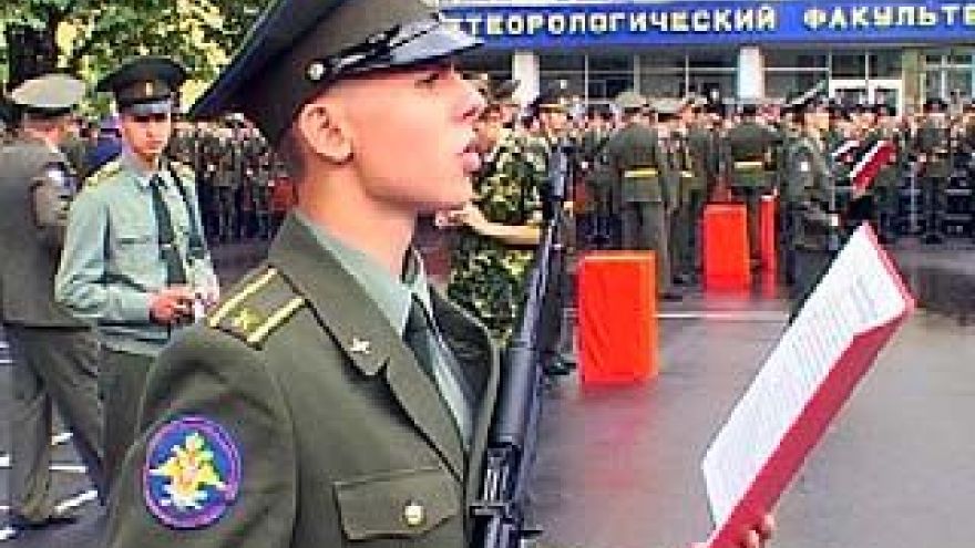 Правительство России сделало подарок воронежским курсантам-летчикам