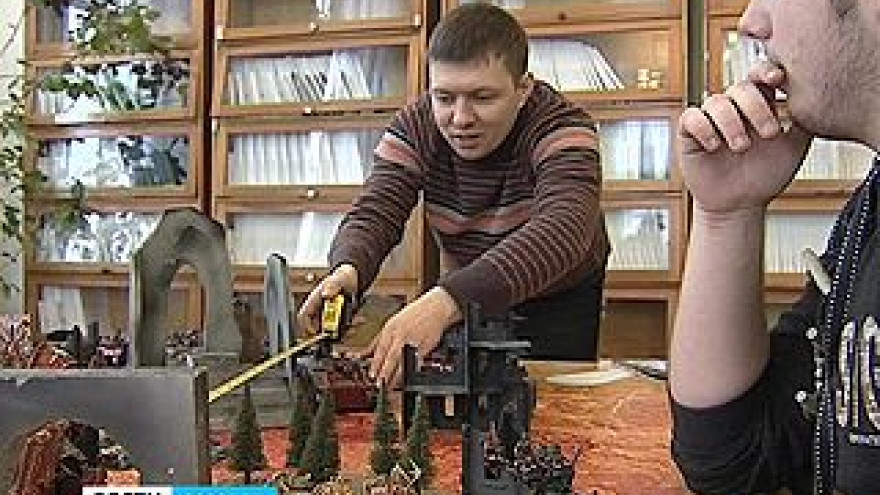 В Библиотеку Никитина четырнадцать человек привели свои армии