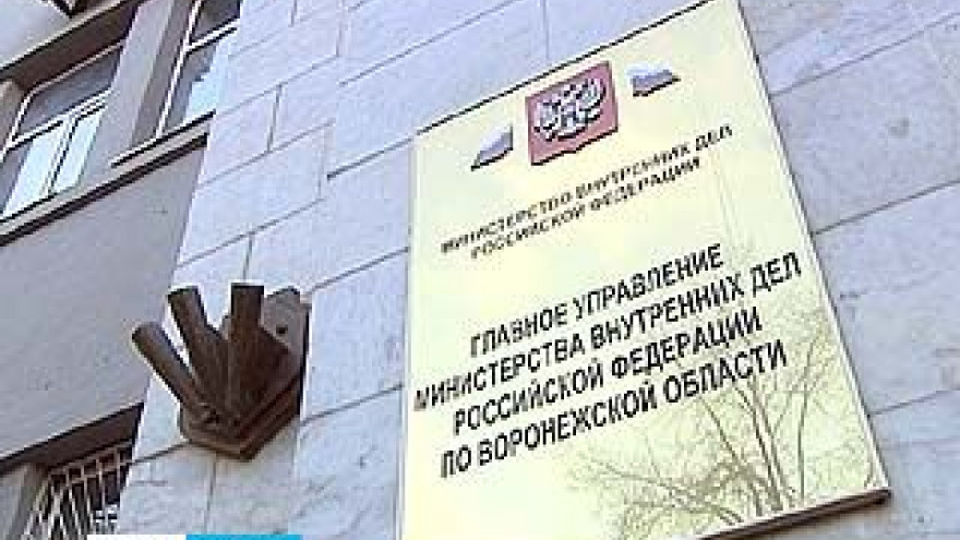 Главврач одной из больниц Воронежа списывала с банковских счетов недееспособных пациентов деньги