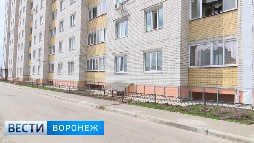 В Воронеже СК возбудил уголовное дело после гибели выпавшей из окна малышки