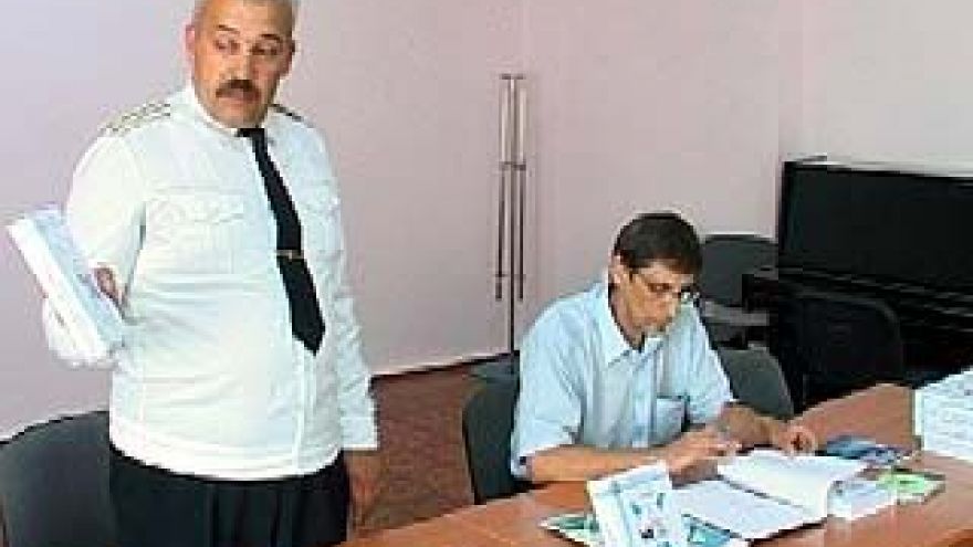 В Доме офицеров состоялась презентация книги Валерия Расторгуева
