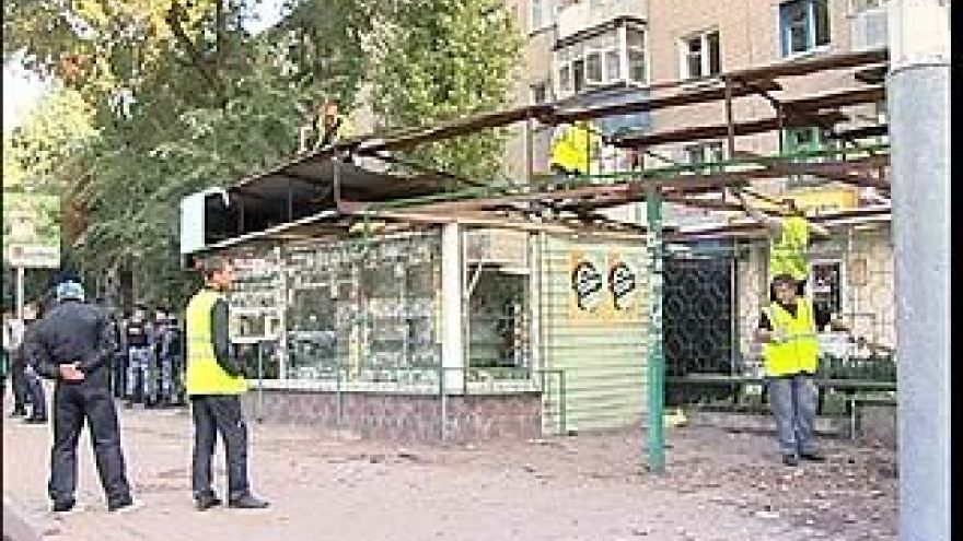 До конца года 350 нестационарных торговых объектов планируется снести