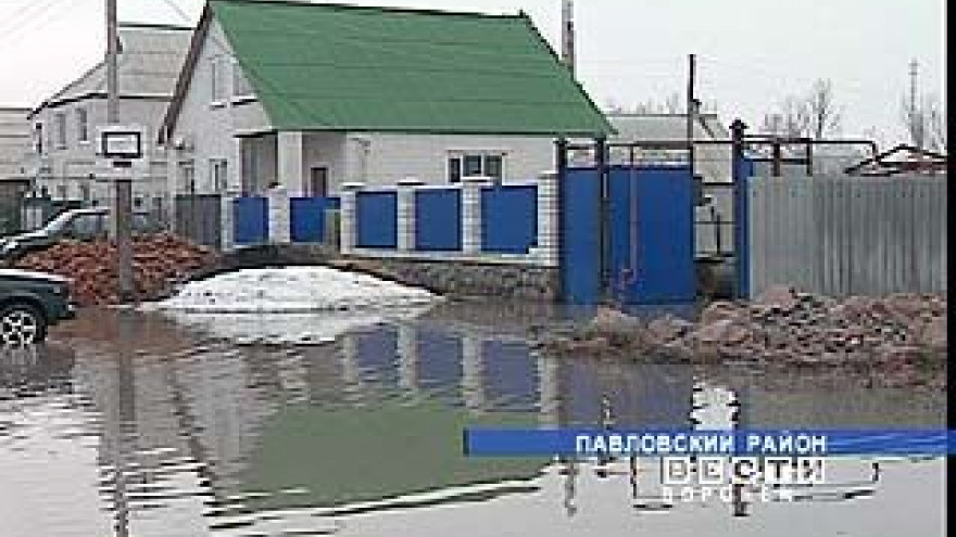 В Павловске от затопления третьи сутки спасают жителей 200 домов