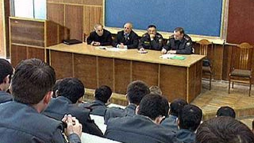 Администрация Ачхой-Мартановского района встретилась с будущими милиционерами