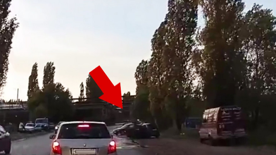 В Воронеже на видео попали последствия крупного ДТП, в котором пострадали 4 человека