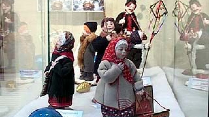 Выставка "На пороге Рождества" открылась в художественной галерее