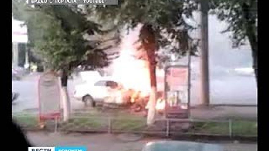 В Воронеже у автовокзала столкнулись сразу три автомобиля