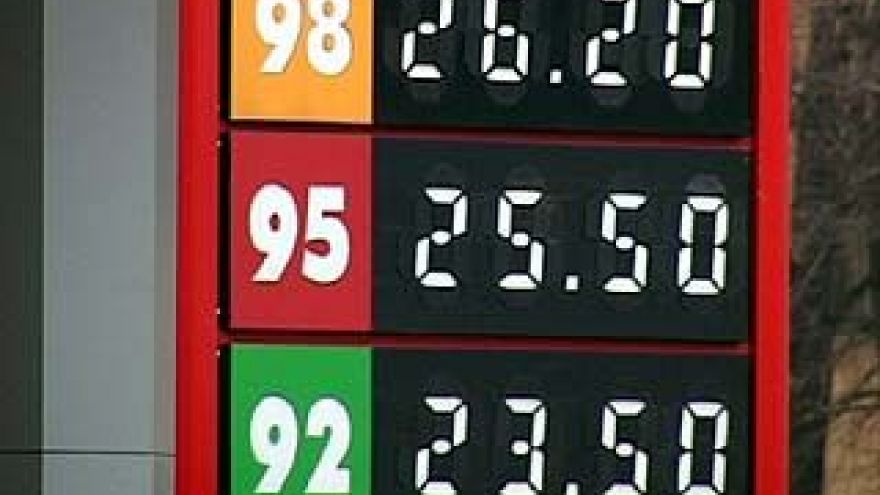 80-й бензин исчезает с заправок области