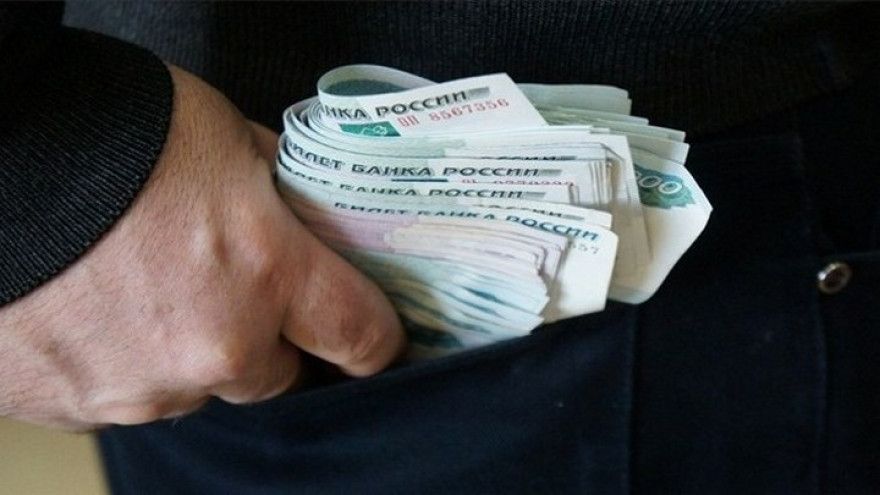 Взявший 600 тыс. рублей за «решение вопроса в суде» воронежский оперативник признал вину