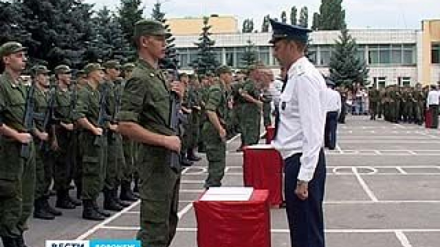 Более 700 солдат-срочников приняли присягу