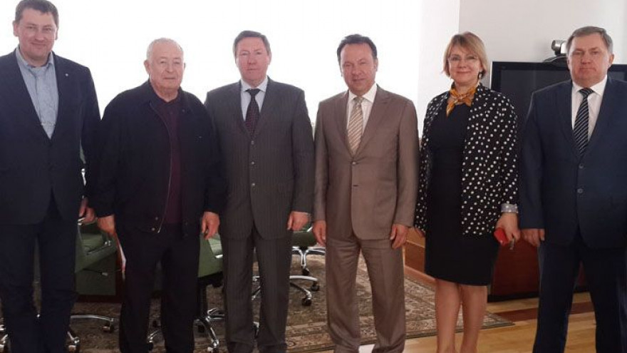 Председатель Центрально-Черноземного банка Владимир Салмин встретился с губернатором Липецкой области
