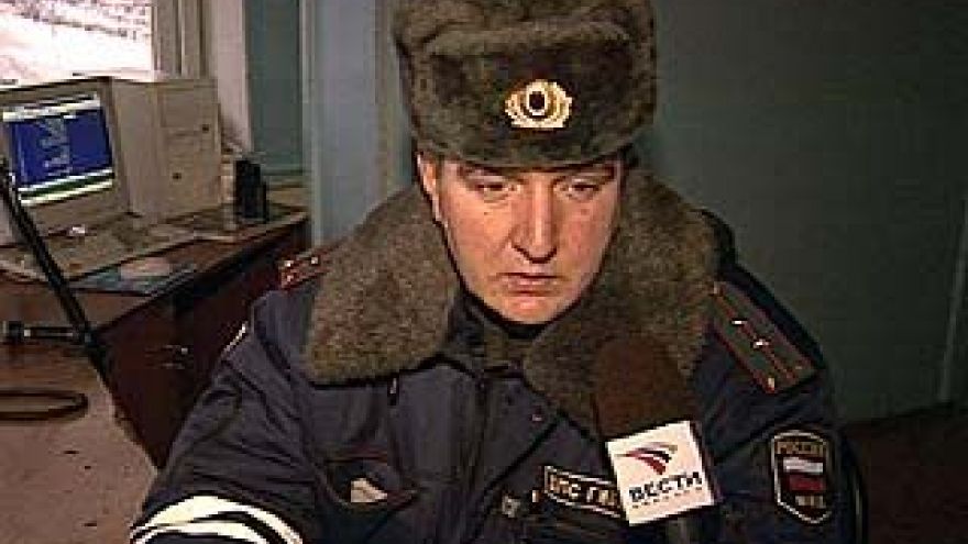 Автоинспекторы вовсю нарушают Новогодний устав