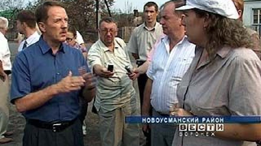 Губернатор Алексей Гордеев побывал на расчистке пепелищ