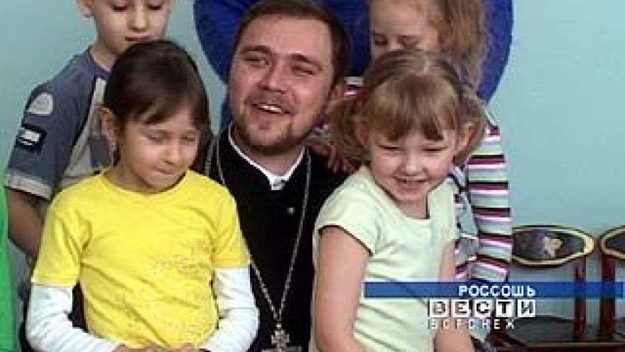 В одном из детсадов Россоши проходят факультативные занятия со священником