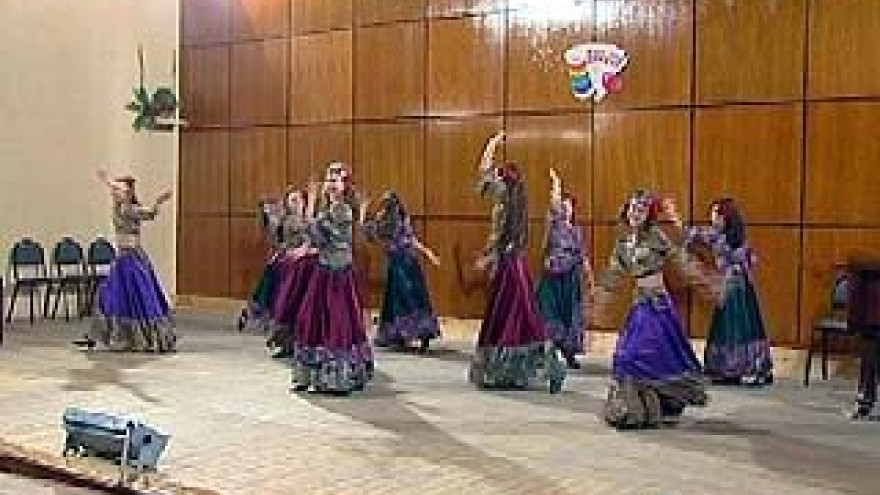 Обучение в школах искусств останется бесплатным только на бумагах