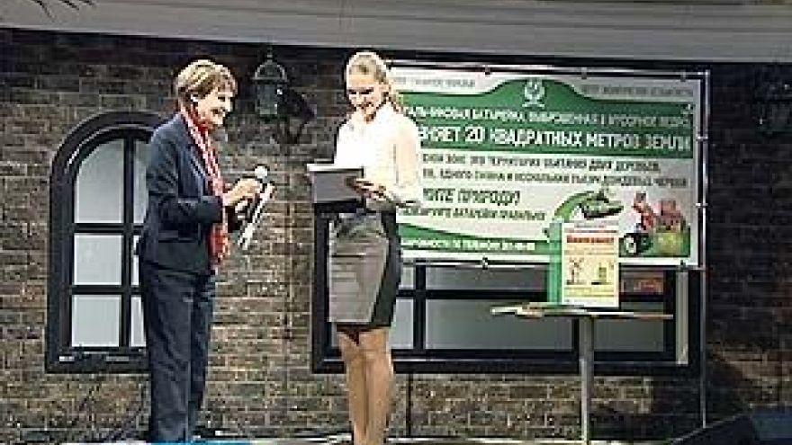 Школьники спасли тысячи условных кротов и ежей