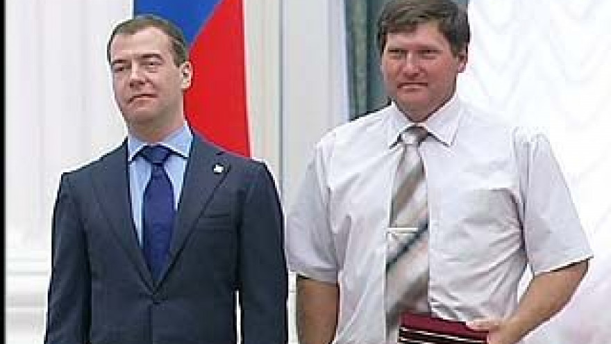 Воронежский комбайнер в Кремле получил из рук президента почетный знак