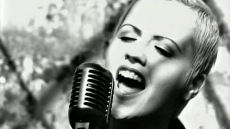 Умерла солистка The Cranberries. Подборка самых необычных кавер-версий легендарной песни Zombie