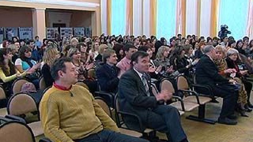 Лауреатов премии "Хрустальный апельсин" наградили в Воронеже