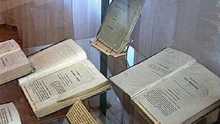 Жители Бутурлиновки встречают год книги практическими делами