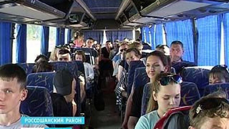 На границе очередь из автобусов. В области - наплыв беженцев с Украины