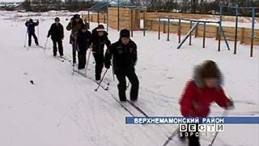 Жители Верхнемамонской глубинки решили за 2,5 года оббежать земной шар