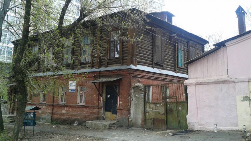 Методы из 90-х. Жильцов исторического квартала в Воронеже пытаются насильно расселить