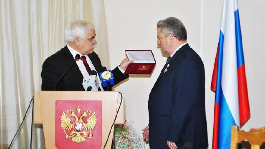 Глава Россошанского района Иван Алейник досрочно покинул должность