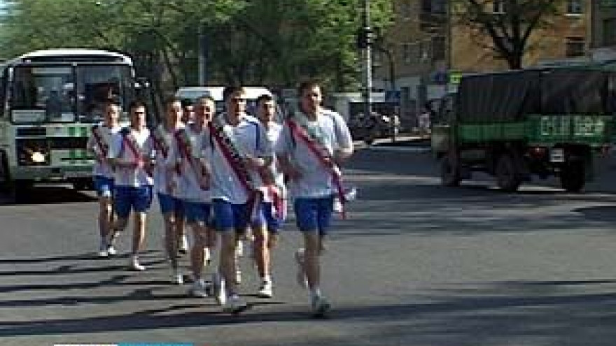 Курсанты института УФСИН пробежали по местам боевой Славы Воронежа
