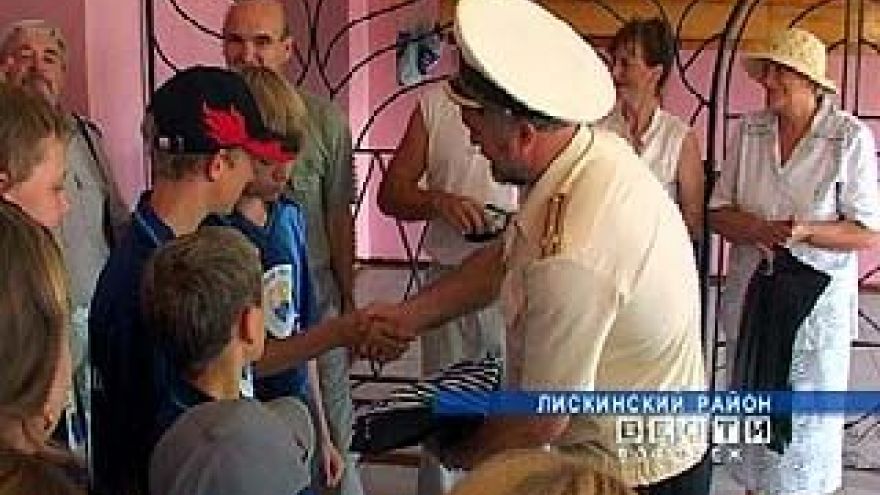 Школьники из клуба "Черноморец" встретились с моряками
