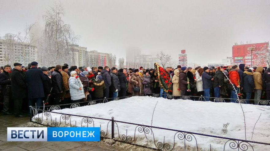 Более тысячи воронежцев пришли проститься с погибшим в Сирии лётчиком