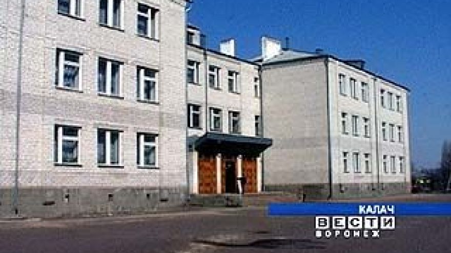 На юбилей школа получила в подарок кабинет физики