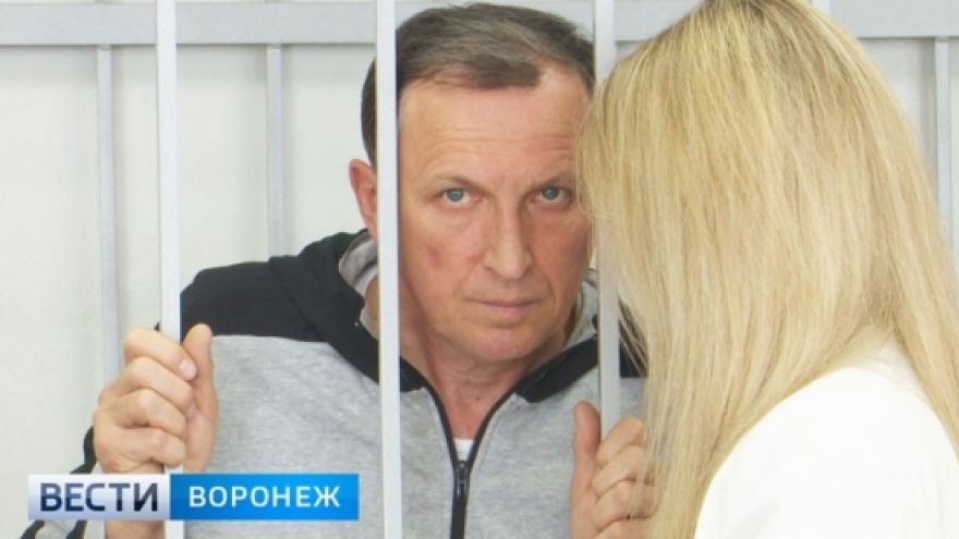 Воронежский суд продлил домашний арест главе Хохольского района до 17 сентября