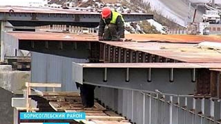 Мост через реку Ворона в Борисоглебске откроют в июле наступившего года
