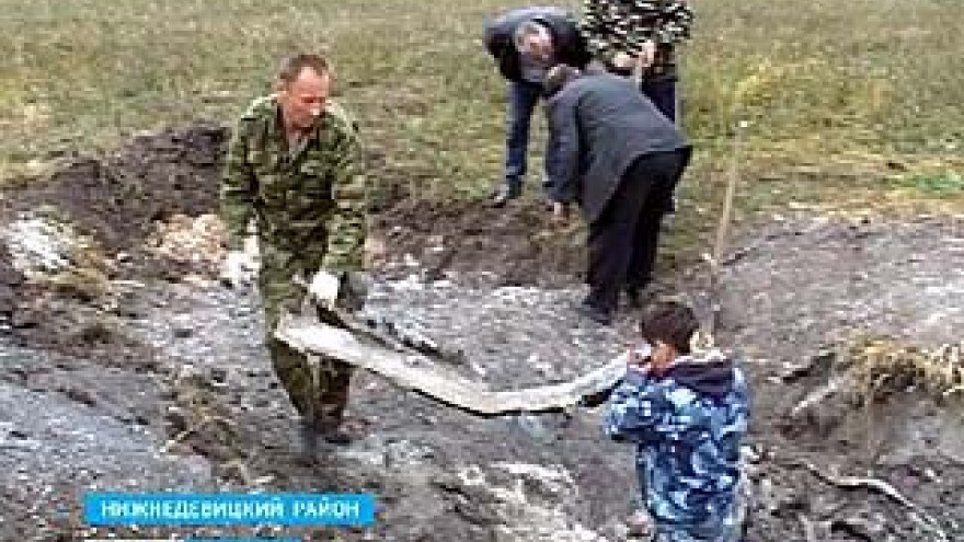 Группа воронежских энтузиастов нашла обломки советского бомбардировщика