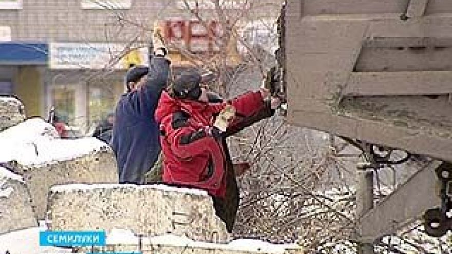 В Семилуках решили "разморозить" бассейн - крупнейший долгострой района