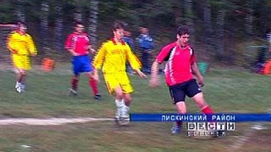 Футбольный турнир памяти братьев Семёновых состоялся в Нижнем Икорце