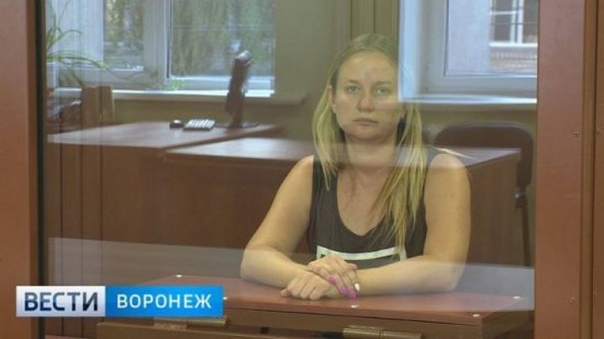 Обвиняемой в афере с землями дочери экс-главы района под Воронежем продлили арест