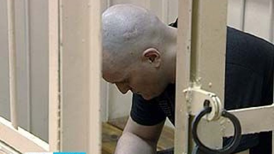Педофил отправляется за решетку на 10 лет - приговор вынес облсуд