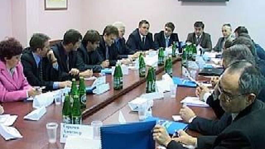 В Воронеже состоялся круглый стол на тему "Уроки Октября"