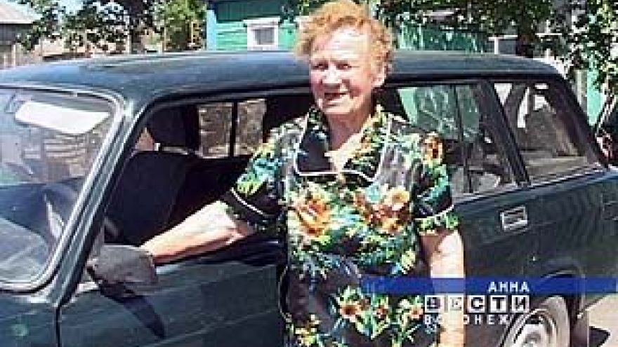 В Аннинском районе живет 86-летняя женщина-водитель
