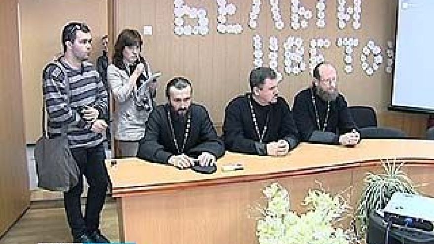 230 тысяч рублей собрали в Воронеже на благотворительной акции "Белый цветок"